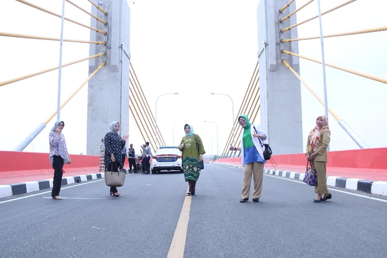 Trotoar Jembatan Musi IV Bukan Untuk Pejalan Kaki