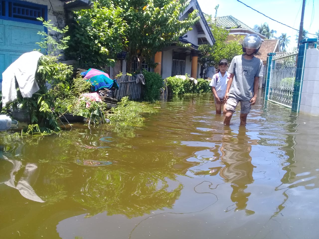 Banjir di Pemukiman Purna Jaya, Warga Belum Bisa Beraktivitas