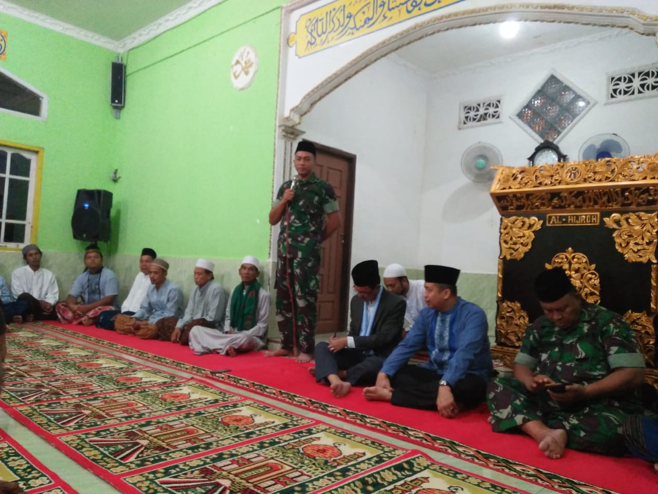 Walikota Palembang Sholat Subuh berjemaah di Lokasi TMMD