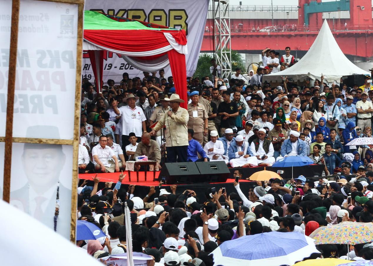 Prabowo : Periksa Nama-nama Hantu yang Gentanyangan di TPS.