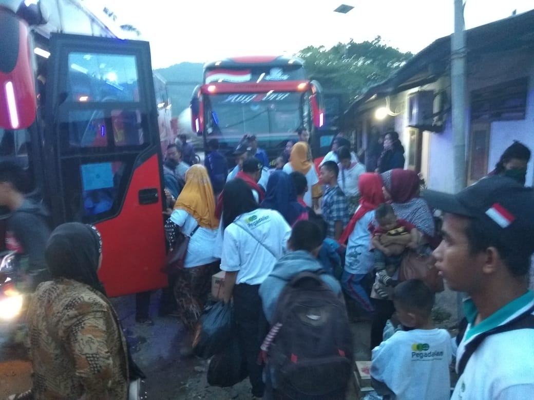 Mudik Gratis, Lima Bus Berangkatkan 250 Nasabah Pegadaian