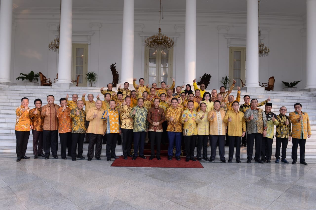 Alex Noerdin Bersama Ketum Golkar dan Seluruh Ketua DPD Golkar Beri Selamat Jokowi