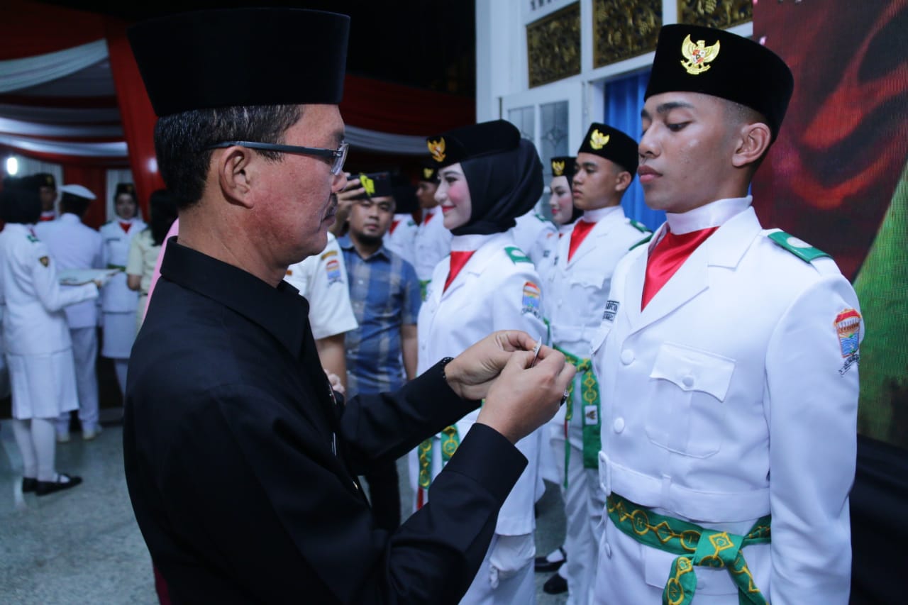 Upacara HUT RI Ke 74, Walikota Palembang kukuhkan Paskibraka