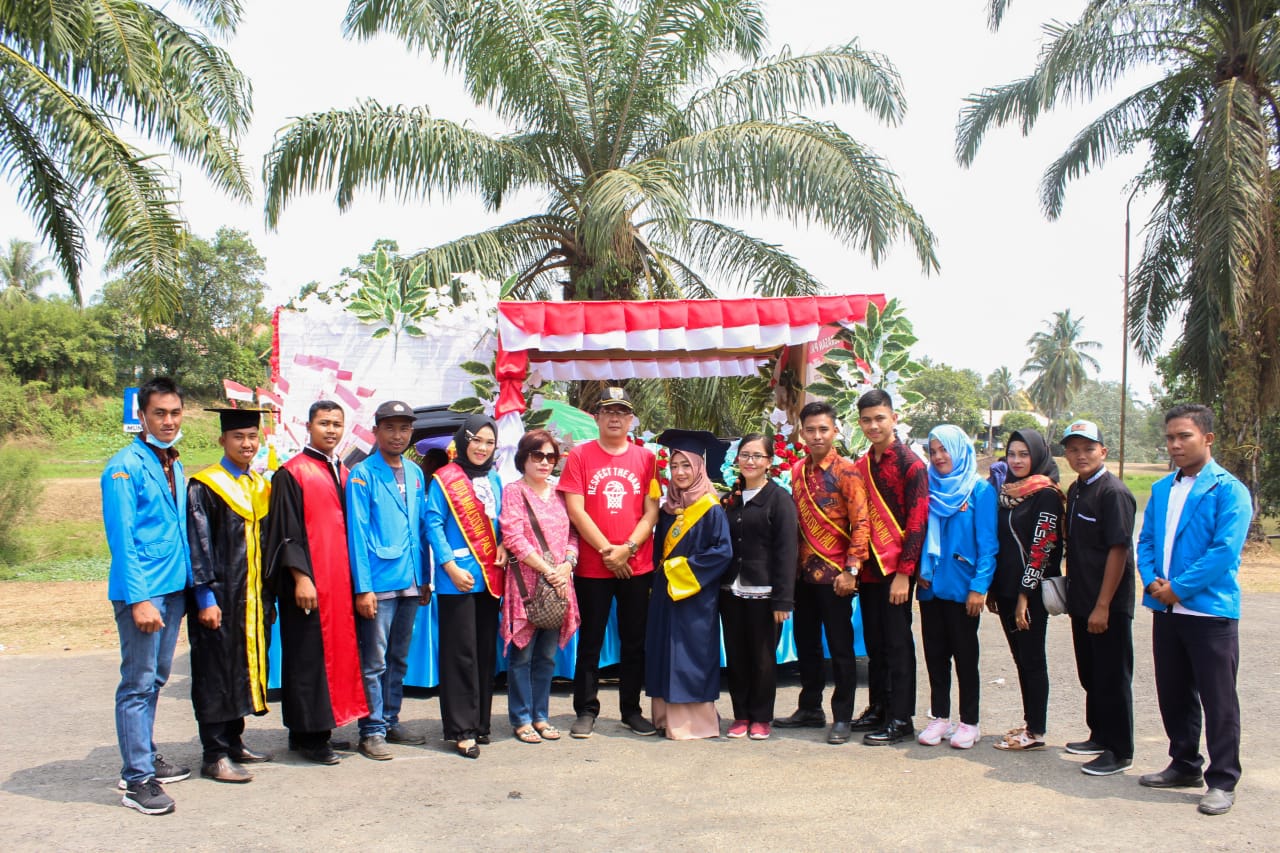 Mahasiswa STIH Serasan PALI Meriahkan Pawai Karnaval