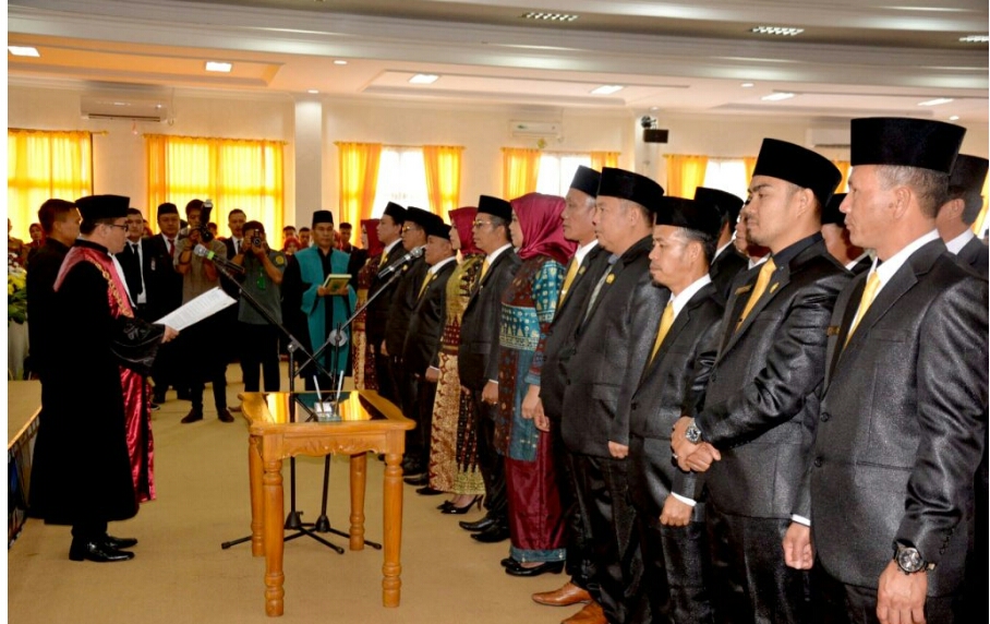 Pelantikan 25 Anggota DPRD Kota Pagaralam Berlangsung Sukses
