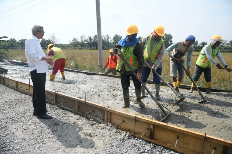 Tahun Ini Pemprov Sumsel Perbaiki Jalan Provinsi Sepanjang 247,3 KM