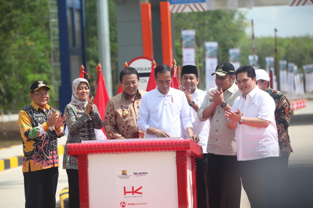 Presiden Resmikan Tol Terpanjang di Indonesia