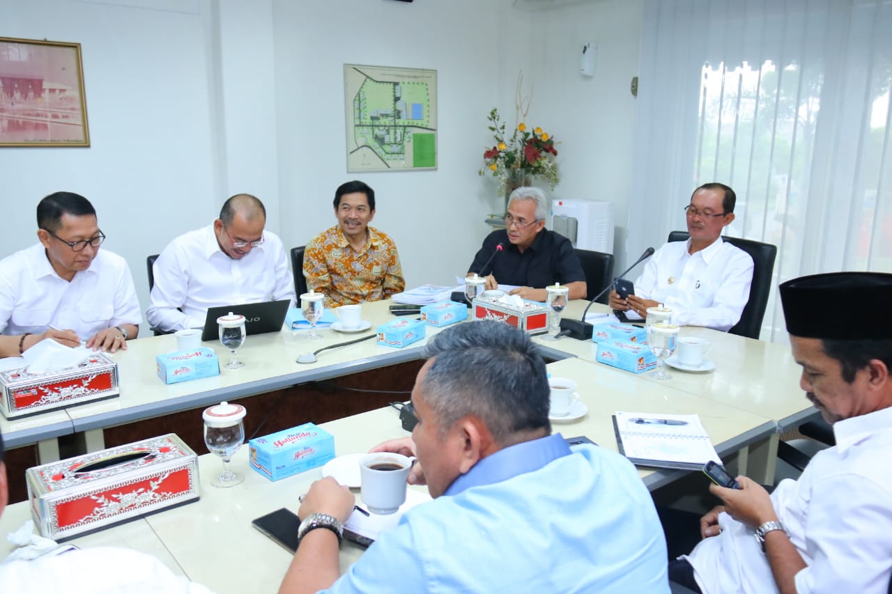 Walikota Palembang Ingatkan PDAM Untuk Mencari Sumber Air Baku Baru
