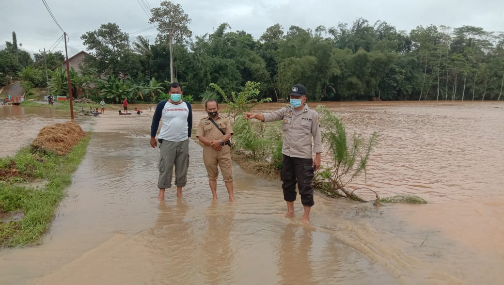 Polisi Pantau Langsung Perkembangan Situasi Dampak Banjir 
