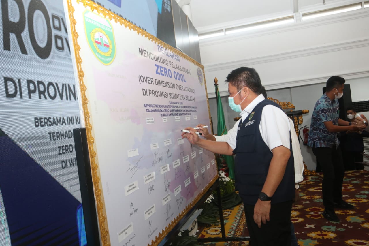 Gubernur Dukung Normalisasi  Kapasitas Muatan Angkutan  Menuju Zero ODOL