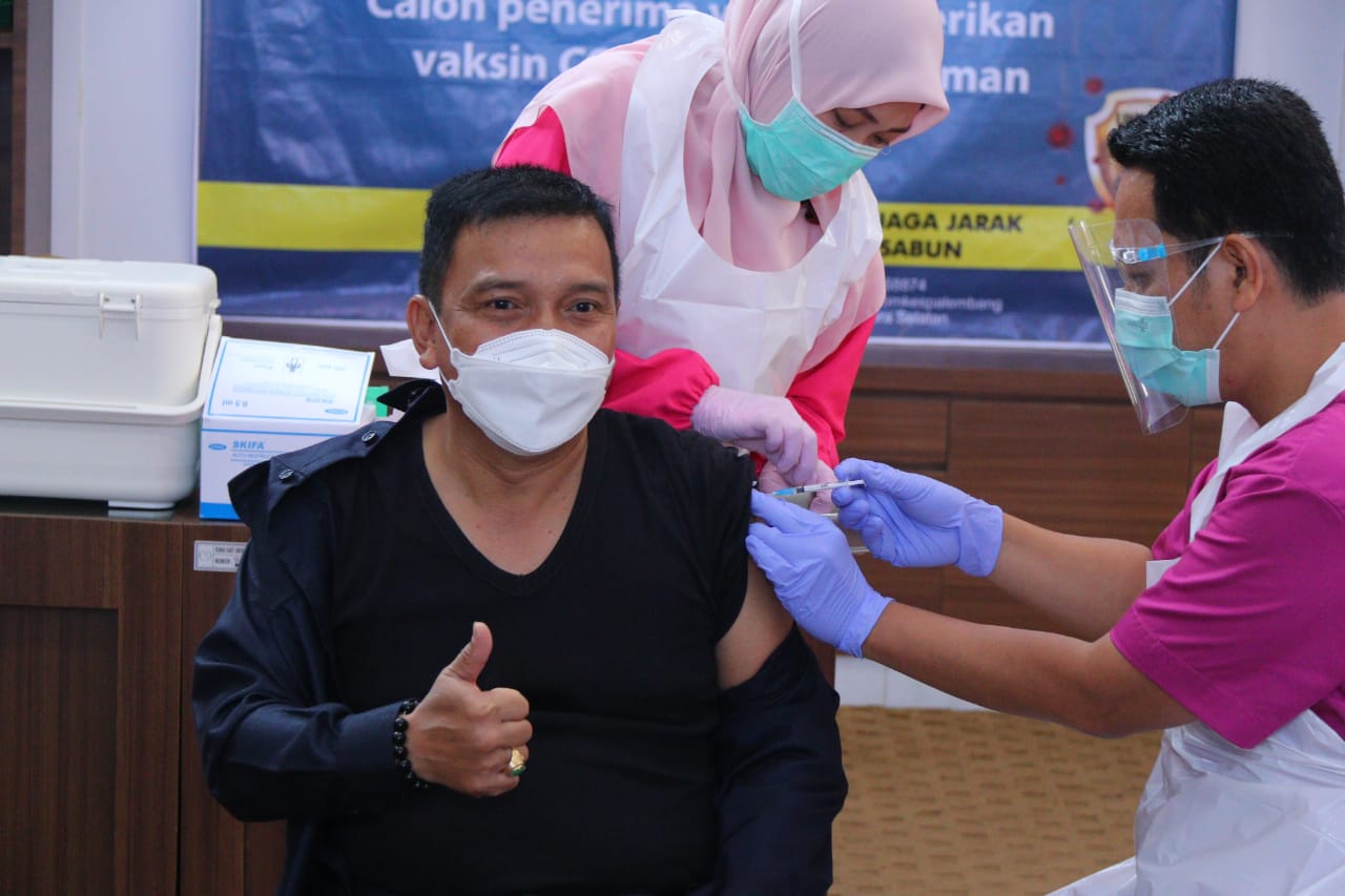 60 Anggota DPRD dan Stafsus Walikota Lakukan Vaksinasi Kedua