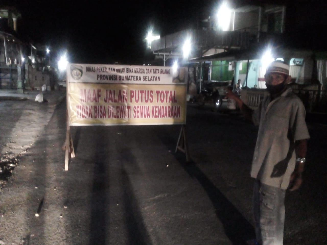 Akibat Jalan Amblas, Akses Jalan Provinsi dari Kecamatan Simpang di Tutup