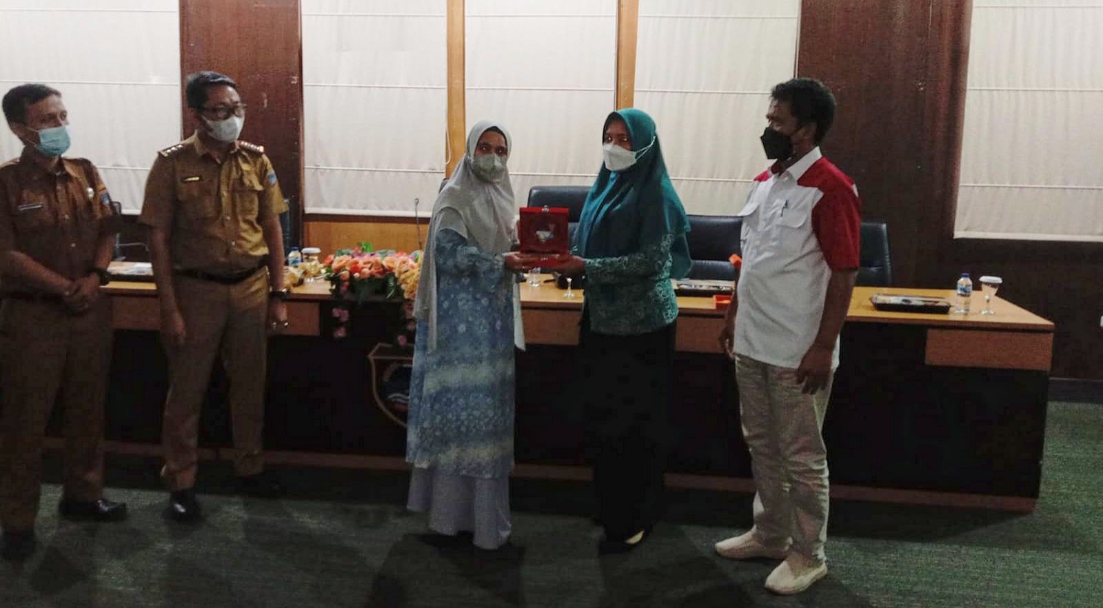 Aktif Bergerak Dukung Kemajuan Posyandu, Ny Melly Susanti Andrie Dapat Penghargaan Dari TP PKK Kabupaten