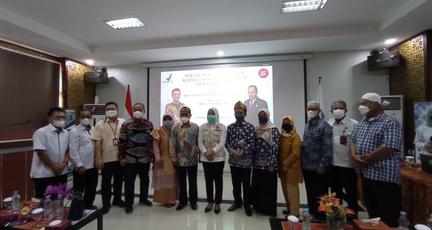 Wawako Palembang, Fitrianti Agustinda menghadiri sertijab Kepala BBPOM Palembang