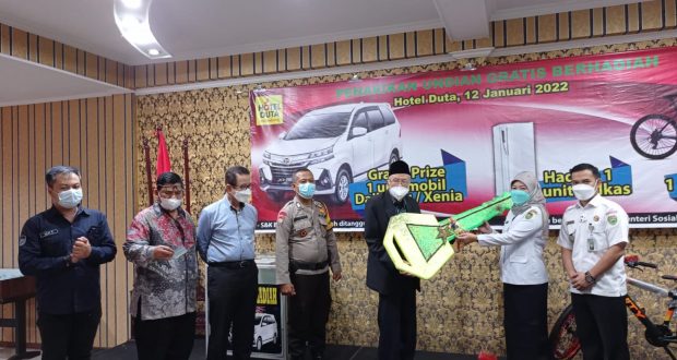 Hotel Duta Syariah menggelar undian berhadiah mobil