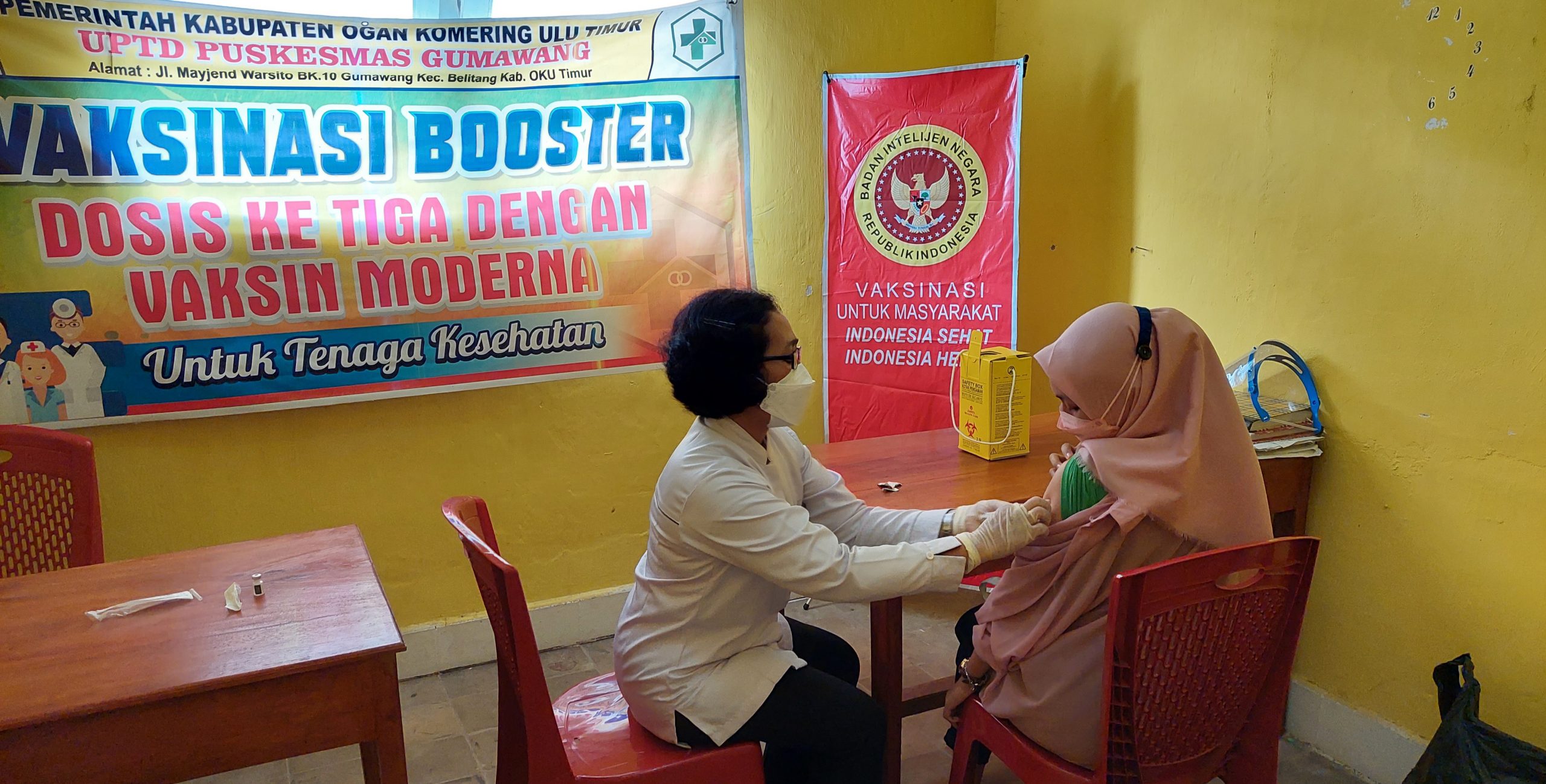 Binda Sumsel Vaksinasi di Puskesmas Gumawang, Seribu Lebih Warga di Kecamatan Ini Sudah Vaksin Booster