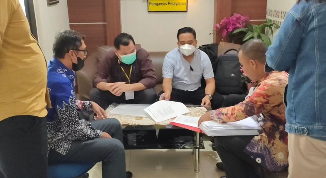 JPU KPK Limpahkan Berkas 15 Tersangka Anggota DPRD Muara Enim Dugaan Suap