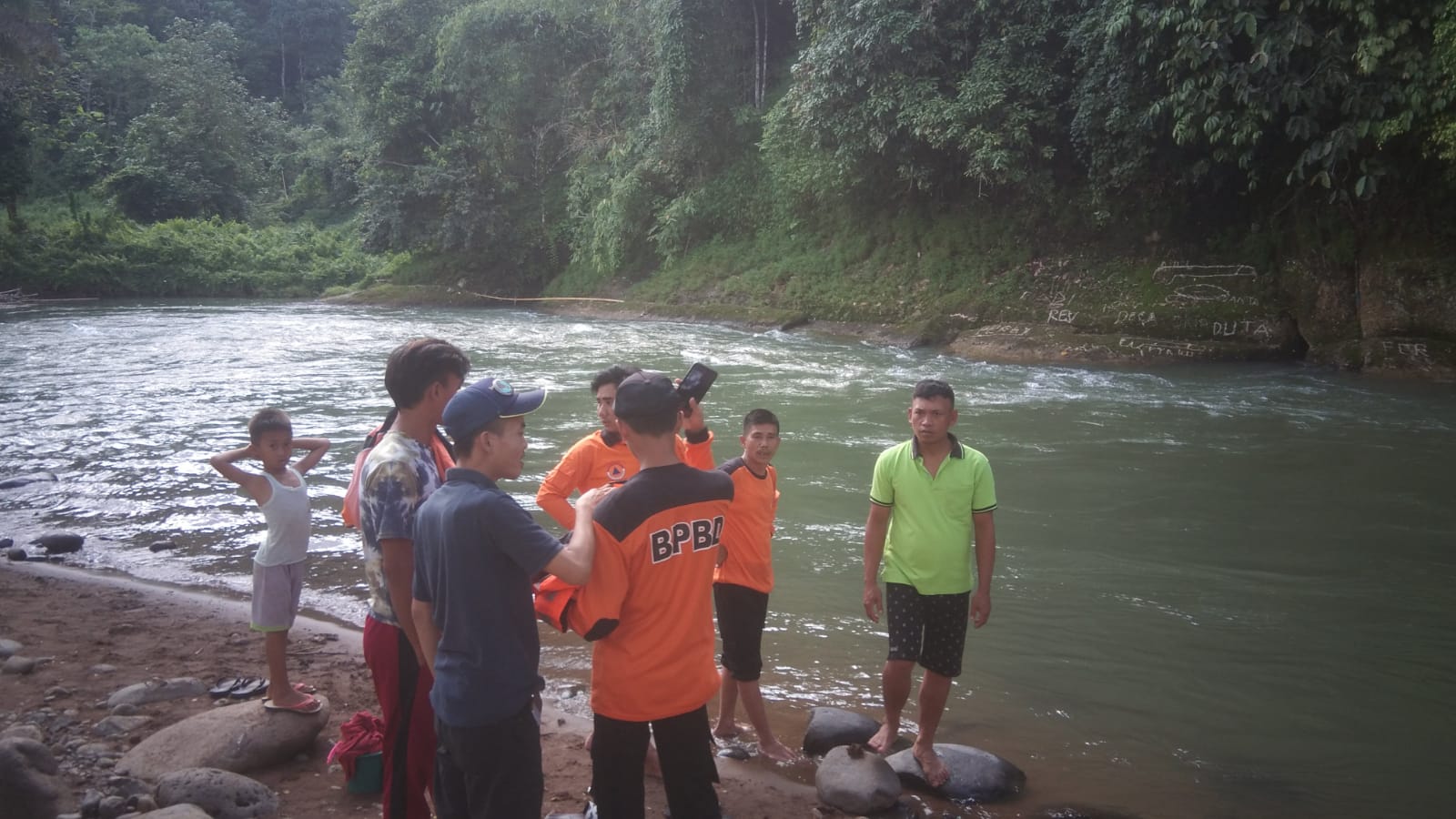 Seorang Warga Asal Lampung Hilang Terseret Arus Sungai Ogan