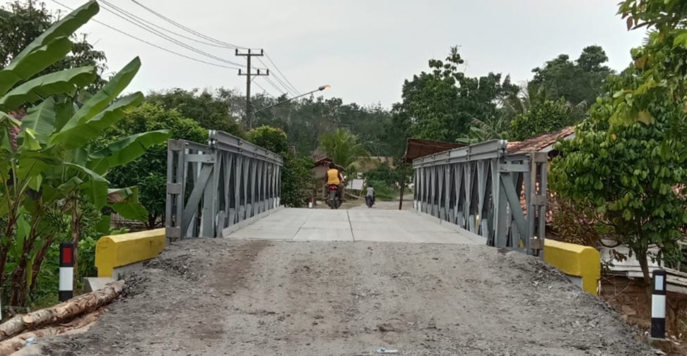 Jembatan Sementara Penghubung Desa  Bantan Pelita - Pulau Negara Siap Digunakan, Tonase Dibatasi Maksimal 3 Ton