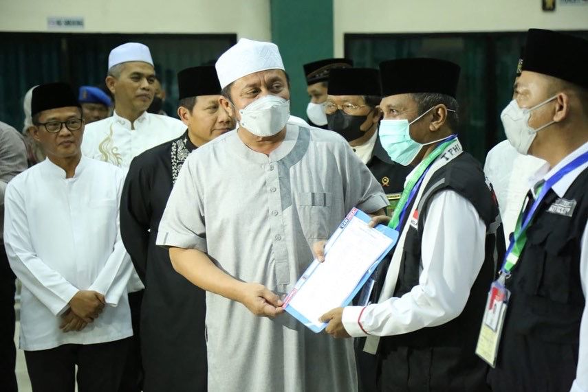 Setelah Dua Tahun  Vakum, HD Lepas Keberangkatan Jemaah Calon  Haji Sumsel