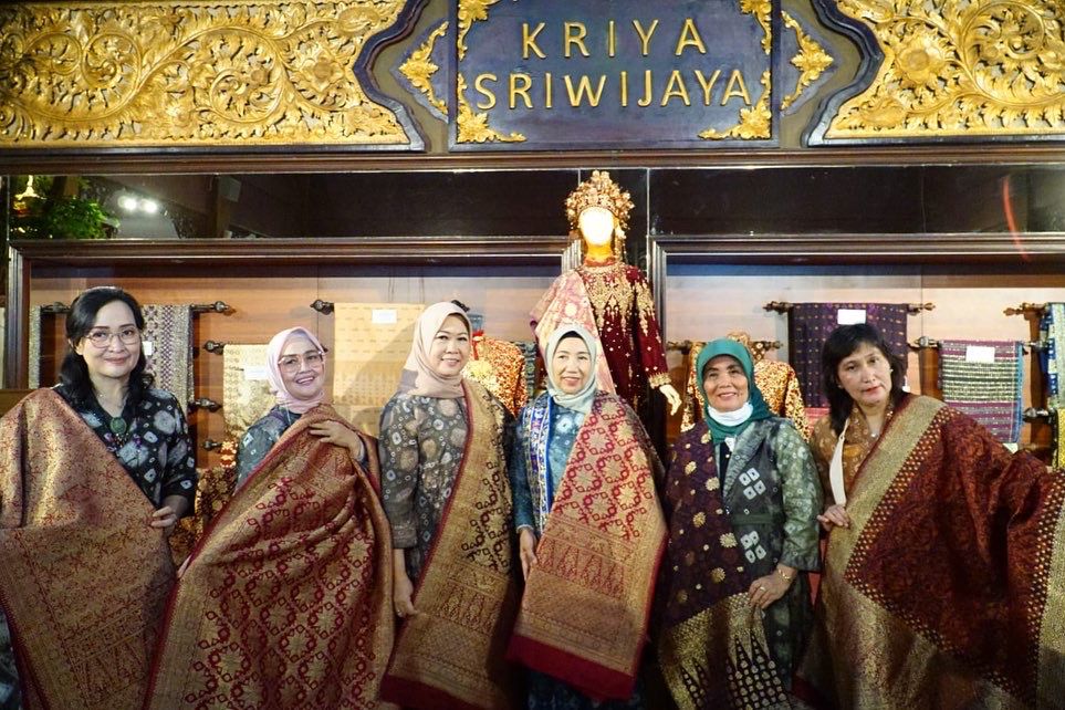 Rombongan Penasehat Dharma Wanita KKP RI Akui Kriya Sriwijaya Sangat Bagus 
