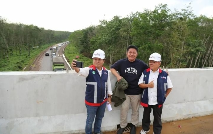 Gubernur Yakin Tol  Kapal Betung Jadi Solusi Urai Kemacetan Ruas Jalan Palembang - Banyuasin
