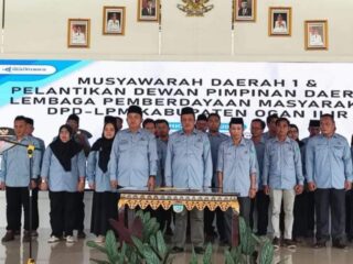 Leo Budi Rachmadi Lantik Kadin PUPR Ogan Ilir Jadi Ketua DPD LPM Kabupaten