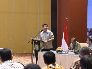 Gubernur Intrusksikan Kepala Daerah Pantau Stok Pangan di Pasar Jelang Idul Fitri