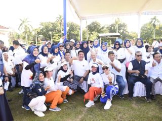 Gubernur Senam dan Halal Bihalal Bersama Alumni Smanta Palembang