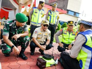 PJ Bupati Apriyadi Hadir Gelar Apel dan Cek Kesiapan Personel Pengamanan TPS Pemilu 2024