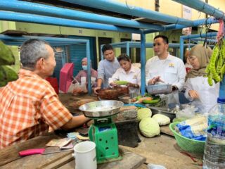 Kadin Kota Sidak Harga Sembako di Pasar, Alfaro Desak Pemkot Segera Gelar Pasar Murah