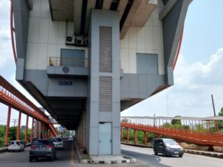 BBPJN Sumsel Sebut Jalan Palembang Akibat Cucuran Air dari Stasiun LRT